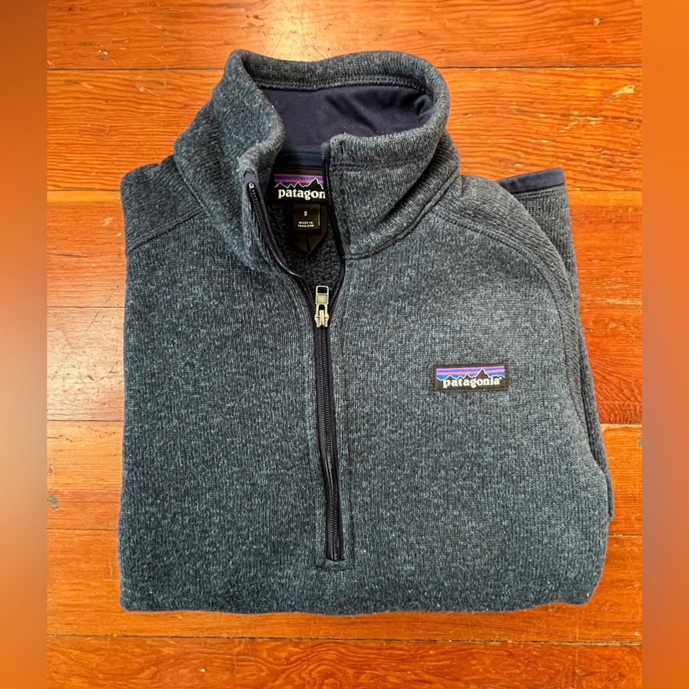 Patagonia Womens Navy Quarter Zip